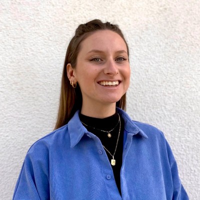 découvrez si votre mutuelle senior est trop chère et comment optimiser vos dépenses santé pour une couverture adaptée à votre budget.